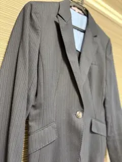 AOKI レディースブランド ストライプ柄 ネイビービジネススーツ