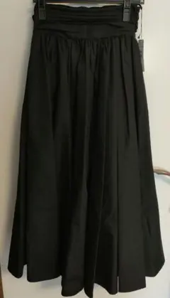【新品未使用タグ付き】FENNEL　黒ロングスカート