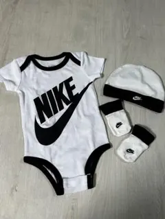 NIKE ベビー服 ロンパースセット 6-12M