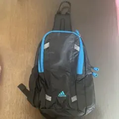 adidas ボディバッグ F30R24Y ブラック/ブルー