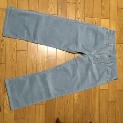 中古　ユニクロ　コーデュロイパンツ　ライトブルー　シミあり　サイズ３３