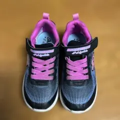 スケッチャーズ 光るキッズスニーカー 18.5 cm