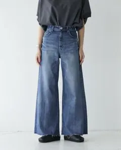 新品未使用　YANUK ワイドフレア デニムパンツ　Wide Flare