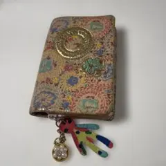 ツモリチサト二つ折り財布のサムネイル