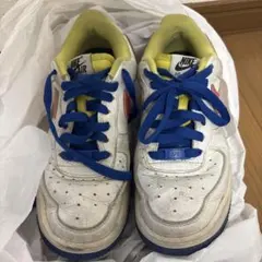 NIKE AIR FORCE 1 スニーカーのサムネイル