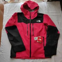 コラボ マウンテンパーカー