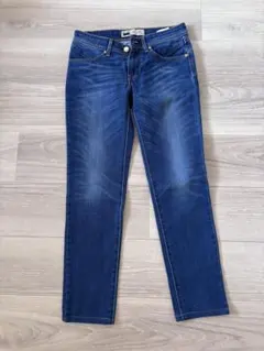 Levi's REVEL Demi Curve スキニーデニム 24のサムネイル