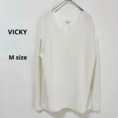 ビッキー　VICKY ニット　M ホワイト　長袖　Ｖネック　前後切り替え　薄手
