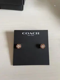 COACH クリスタル付きスタッドピアス