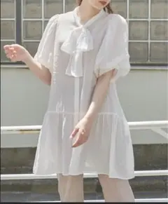 新品タグ付き♪ オリーブデオリーブ　シアーボウタイチュニック