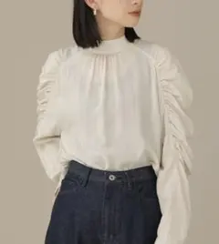 CASA FLINE シャーリングスリーブブラウスのサムネイル