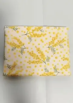ミモザ柄の布製マルチケース　約１９、５✕１４、５cm