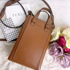 極美品☆FURLAフルラ スマホショルダーバッグ レザー ブラウン 肩掛けのサムネイル
