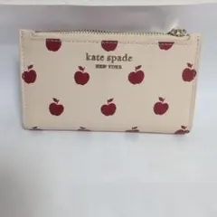 美品　kate spade リンゴ柄 二つ折り財布