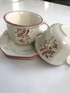 アフタヌーンティー　カップ&ソーサー