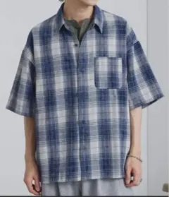 新品　オンブレチェックシャツ　古着風加工　肌触り良く　シワになりにくい　紺色のサムネイル