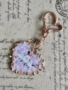 Item thumbnail for item 32e4541f-4c40-4409-8ba6-4aed14ecec03