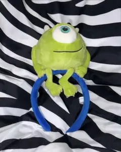 Item thumbnail for item c68da9ba-5dd7-421c-9a8e-ce5f8466b7ae