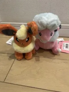 ポケモンセンター　カラビナ付きマスコット　ブースター　fits モココ