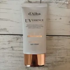 d'Alba UV Essence トーンアップ 70g SPF50+