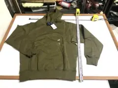 ユニクロ　綿100% スウェットプルパーカー　Mサイズ　新品、タグ付★え1965