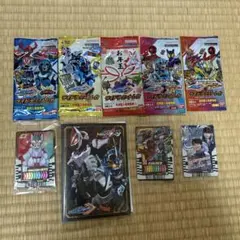 仮面ライダーキバ★魔界城の王★パンフ＆未開封トレカセット★ 仮面ライダーキバ☆魔界城の王☆パンフ＆未開封トレカセット☆ | Mercari