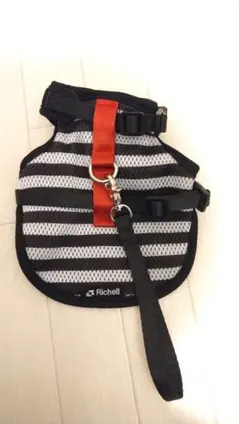 Item thumbnail for item 6bb3c7e2-8e41-48bf-89ac-e7cfc6c1070a