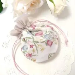 《 ミニサイズ 》 チューリップ 丸くて小さな巾着 ・ ホワイト　＃n1489