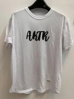 AKTR ホワイト Tシャツ Sサイズのサムネイル