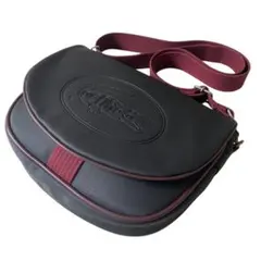 【希少】ラコステ ショルダーバッグ ロゴ型押し メッセンジャー 斜め掛け