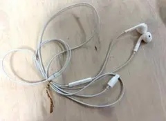 iPhone ライトニングイヤホン　Apple純正品