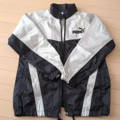 【PUMA】ウィンドブレーカー