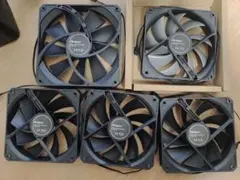 Antec FLUX 標準搭載ケースファン 120mm✕4個 140mm✕1個のサムネイル