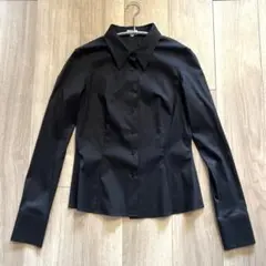 【中古品】　FOXEY 黒 長袖シャツ　ブラウスのサムネイル