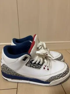 2025年最新】スニーカー転売の人気アイテム - メルカリ