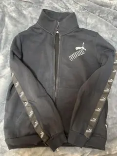 PUMA ブラック アウター　ジャケット　服
