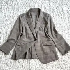 テーラードジャケット M グレー 美シルエット 薄手ストレッチ オフィス 通勤