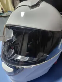 j*1様 rurocの ホワイトジェットヘルメットだ！ - メルカリ