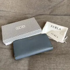 FURLA ブルー　長財布