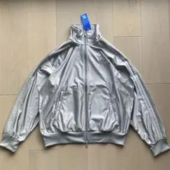 adidas オーバーサイズ トラックジャケット シルバー ミレニアムパレード 2025年最新】アディダス✕ミレニアムパレードの人気アイテム