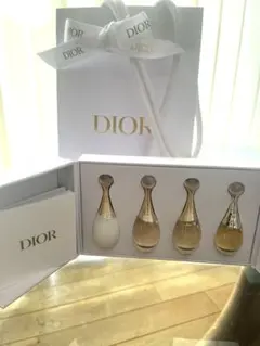 ディオール　ジャドール　オードゥ　パルファン 香水サンプルセット 4種
