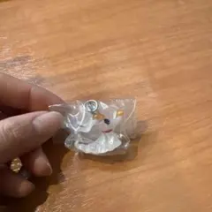 ホワイト犬 カプセルトイフィギュア