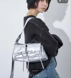 PAGE BOY リボンアウトポケットBAG シルバーのサムネイル