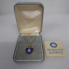 Wedgwood ハート型天使のペンダント　0510-016