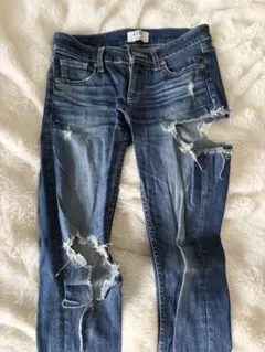 ダメージ加工スキニーデニム