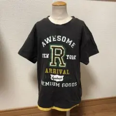 カジュアル黒Tシャツ プリント入り