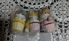 モフサンドカップケーキにゃんマスコット カプセルトイフィギュア3種セット