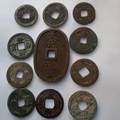 ひ*ん様 小判二分金雑銭古銭通宝など色々多種 桐箱おまけ 古銭穴銭雑銭銅貨銀貨 円銀穴銭銅銭銀貨雑銭色々まとめて 桐箱おまけ お宝探し日本古銭 二朱