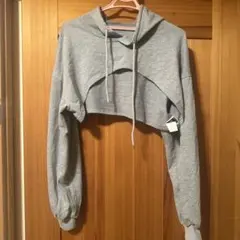 Dazy グレー クロップドフーディ