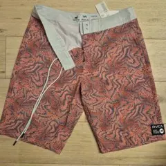 RVCA パターン柄 ショートパンツ 28サイズのサムネイル
